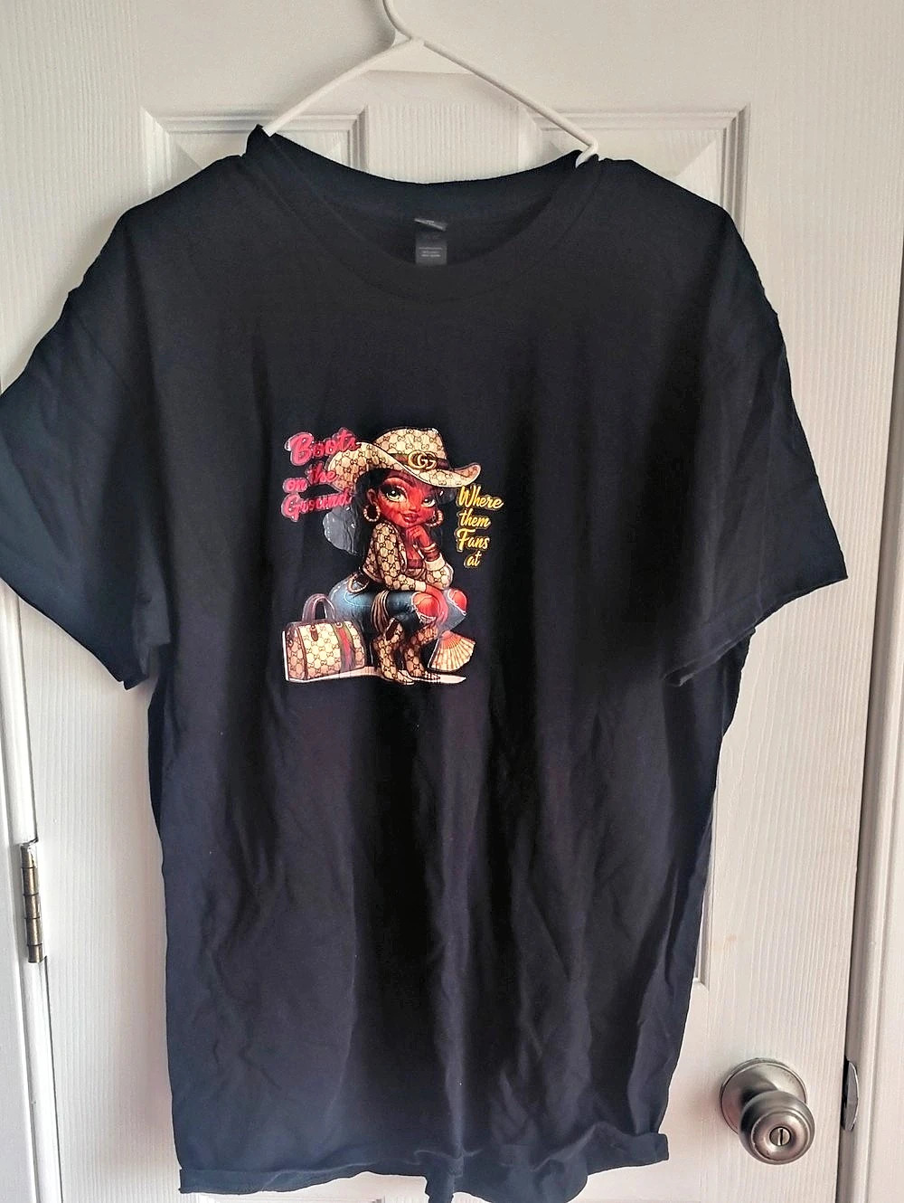 Gildan Heavy Cotton T-Shirt - Boots On The Ground Where Them Fans At Black Large